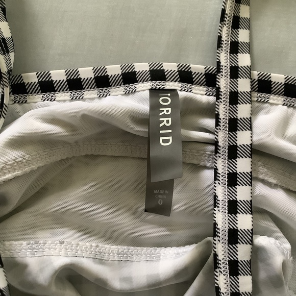 Torrid Tank - Picture 5 of 10